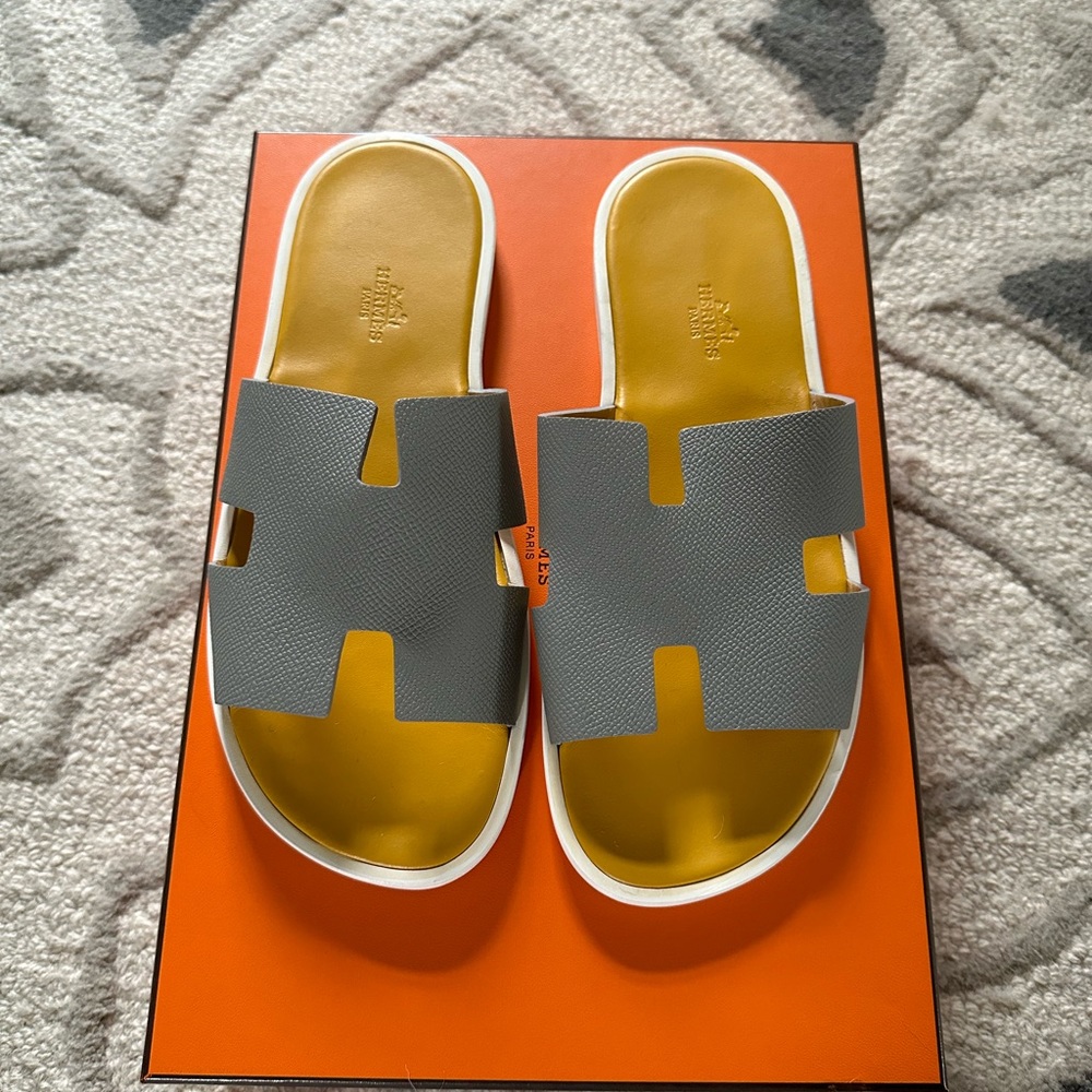 HERMÈS Izmir Sandals